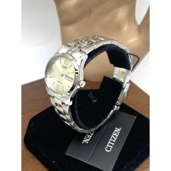 Citizen Women's Watch EQ0540-57A Quartz Silver Dial Day Date Petite 25mm Steel - Picture 2 of 15